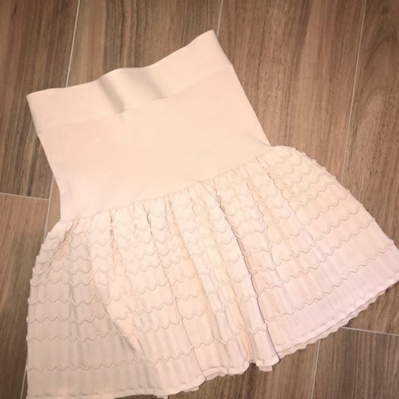 BCBG Light Peach flair skirt high rise - Picture 2 of 3